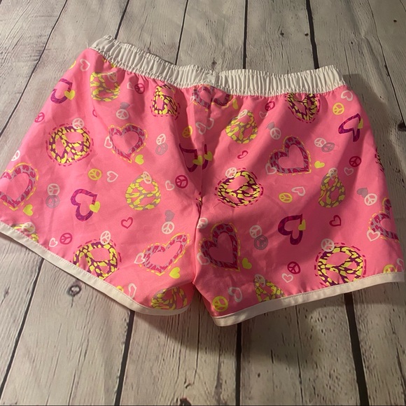 OP Pink Heart Shorts Size XL (14/16) - Picture 2 of 3